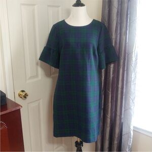 Beautiful Vinyard Vines tartan holiday dress